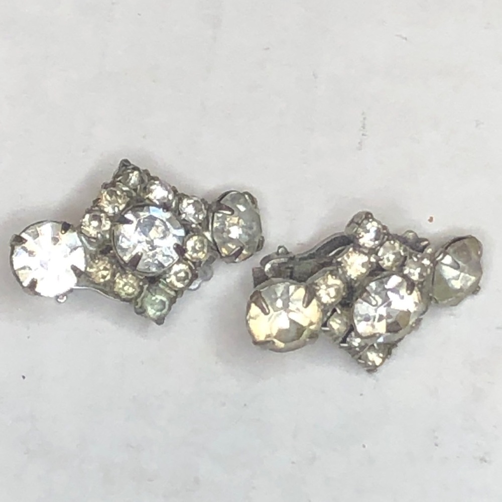 Vintage Diamondlike Gem Clip Earrings